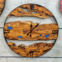 ساعت دیواری چوبی روستیک مدل چاوش